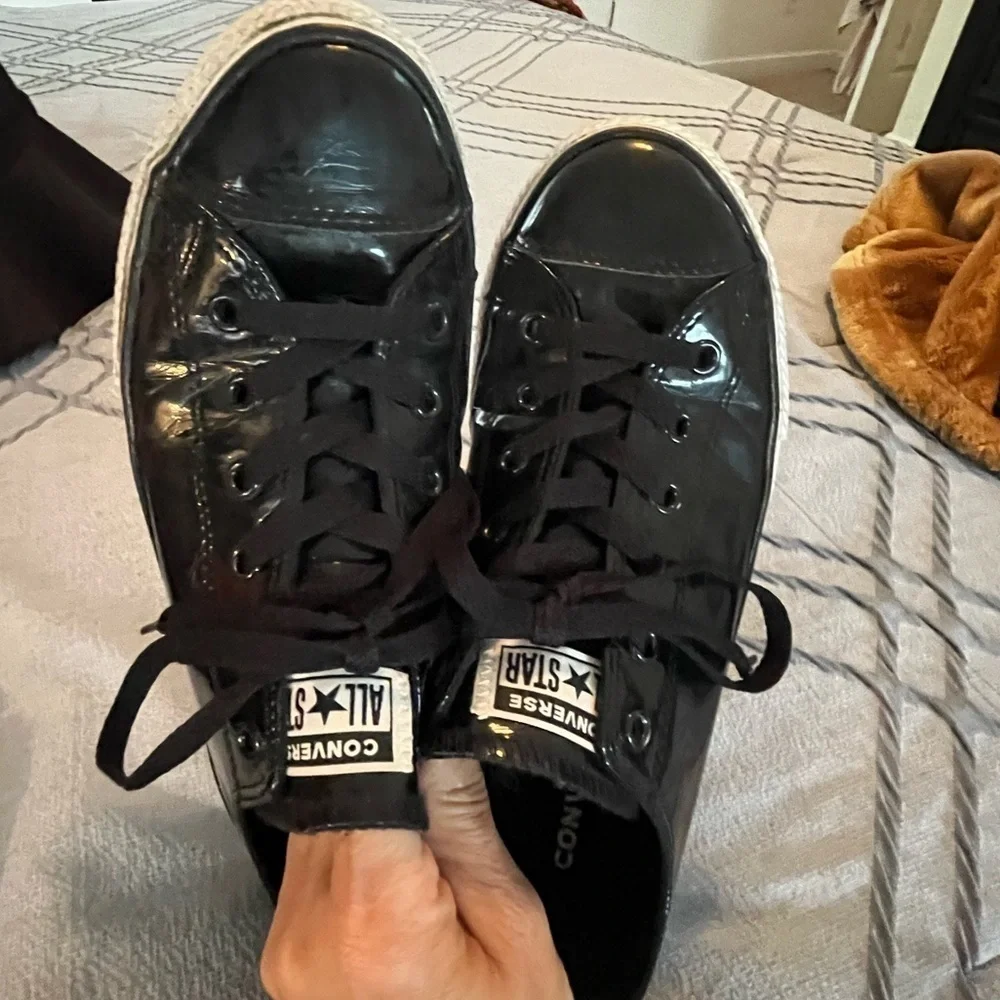 Converse these shoes